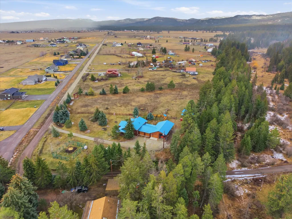 184 Lone Fox Trail Kalispell MT 59901