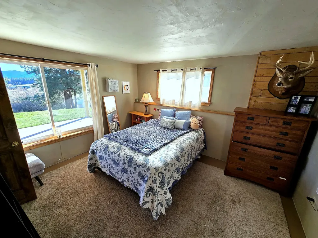 13 High Country Road Plains MT 59859