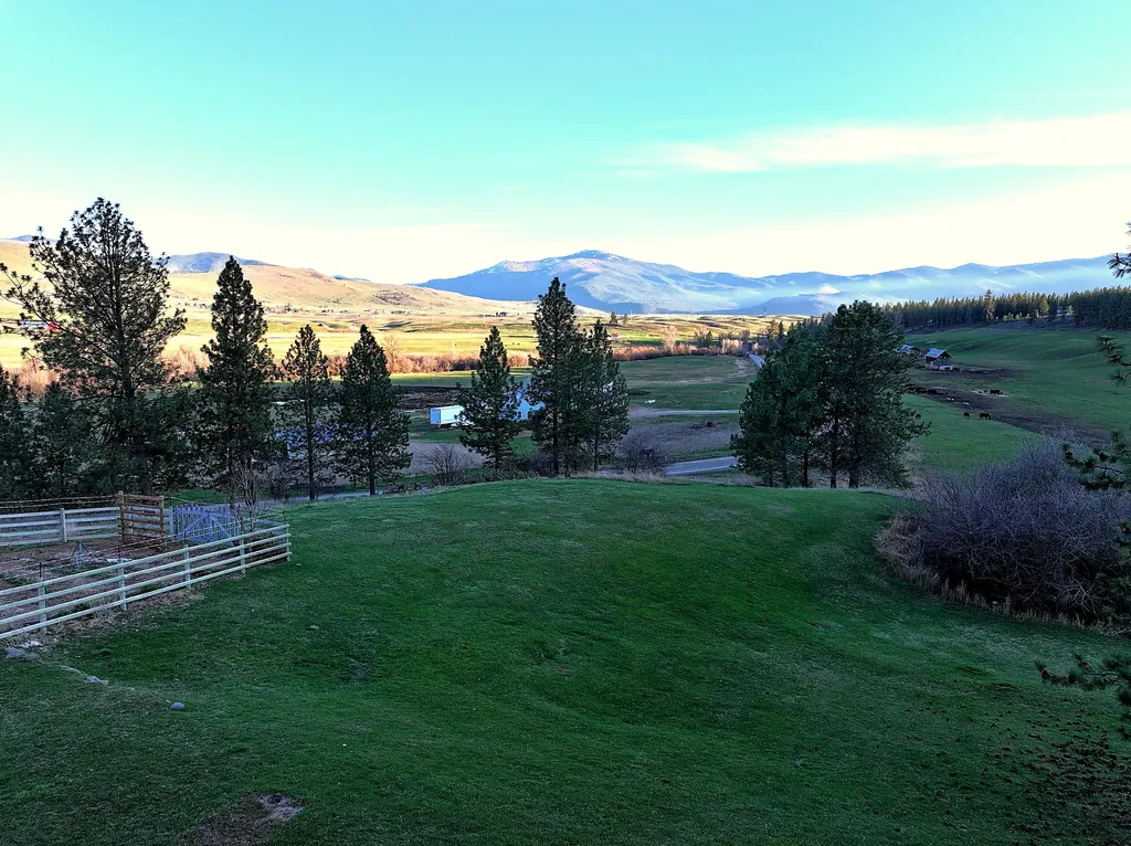 13 High Country Road Plains MT 59859