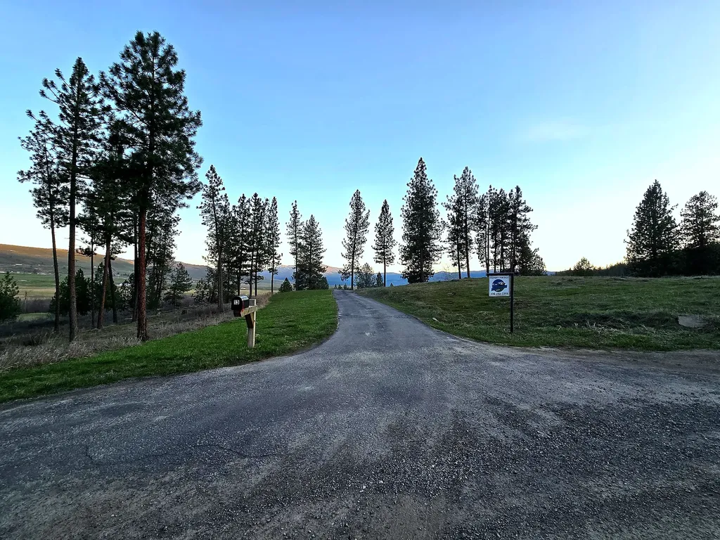 13 High Country Road Plains MT 59859
