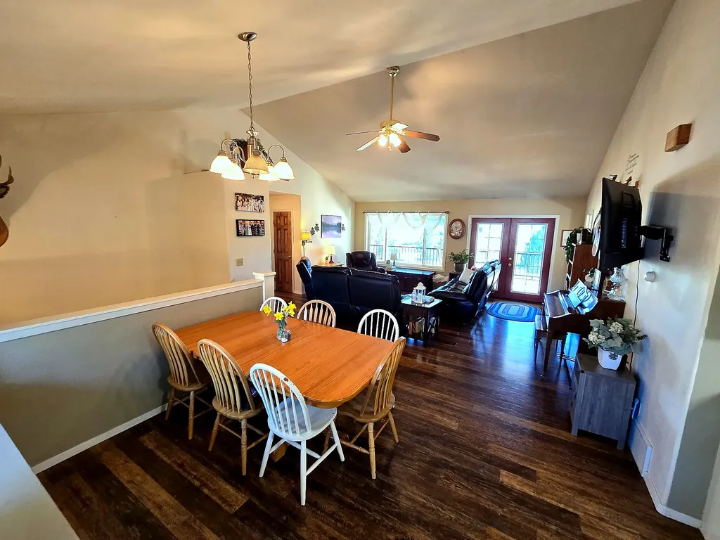 13 High Country Road Plains MT 59859