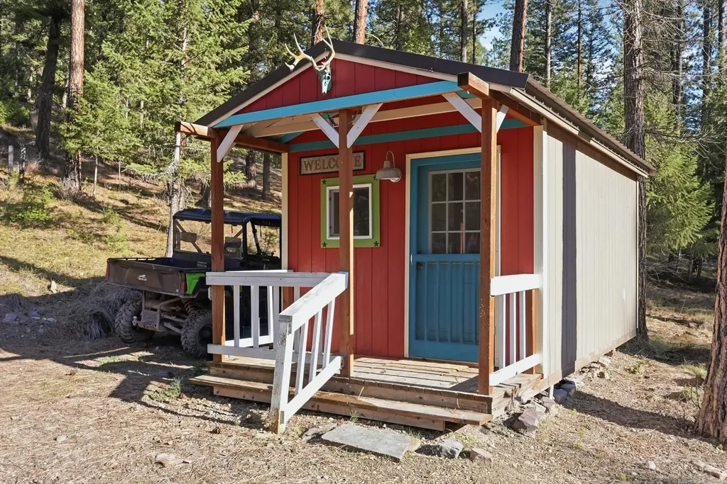 17718 Remount Road Huson MT 59846