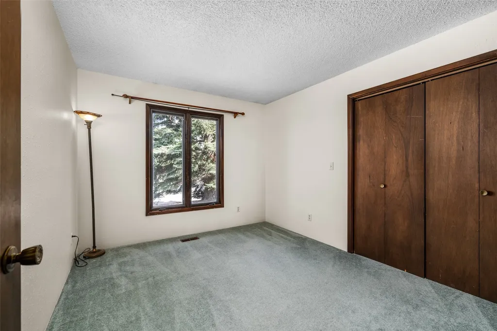 212 Lakeshore Drive Kalispell MT 59901