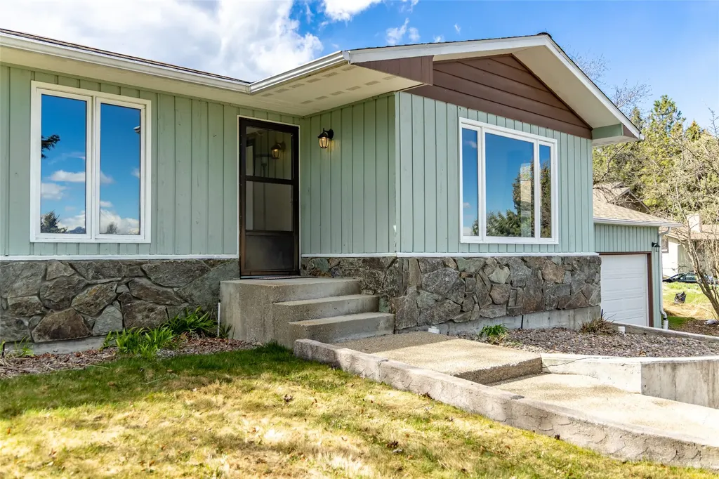 212 Lakeshore Drive Kalispell MT 59901