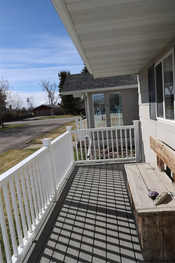 105 Dupuyer Avenue Valier MT 59486