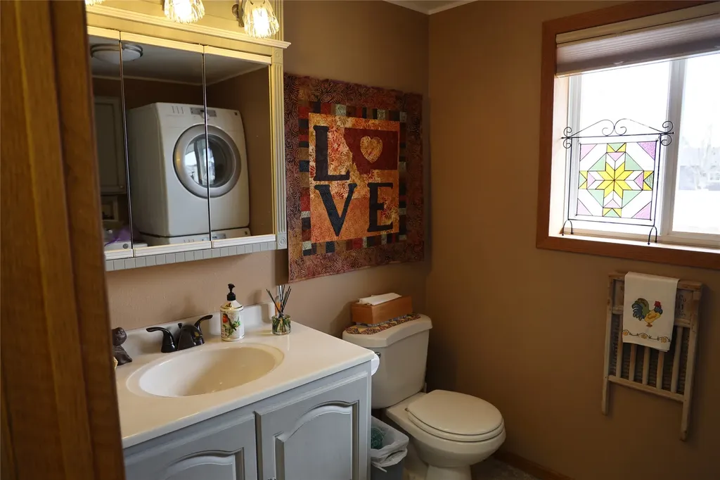 105 Dupuyer Avenue Valier MT 59486