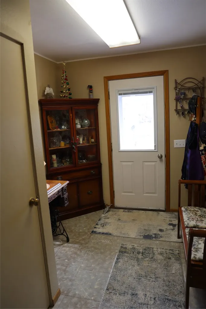 105 Dupuyer Avenue Valier MT 59486