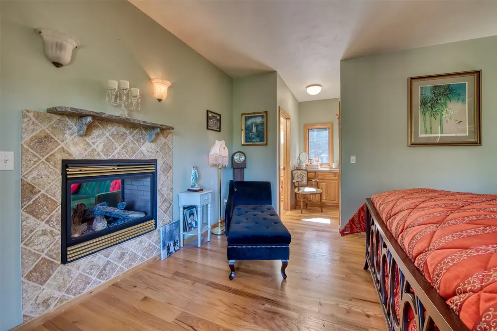 542 Raven Wood Darby MT 59829