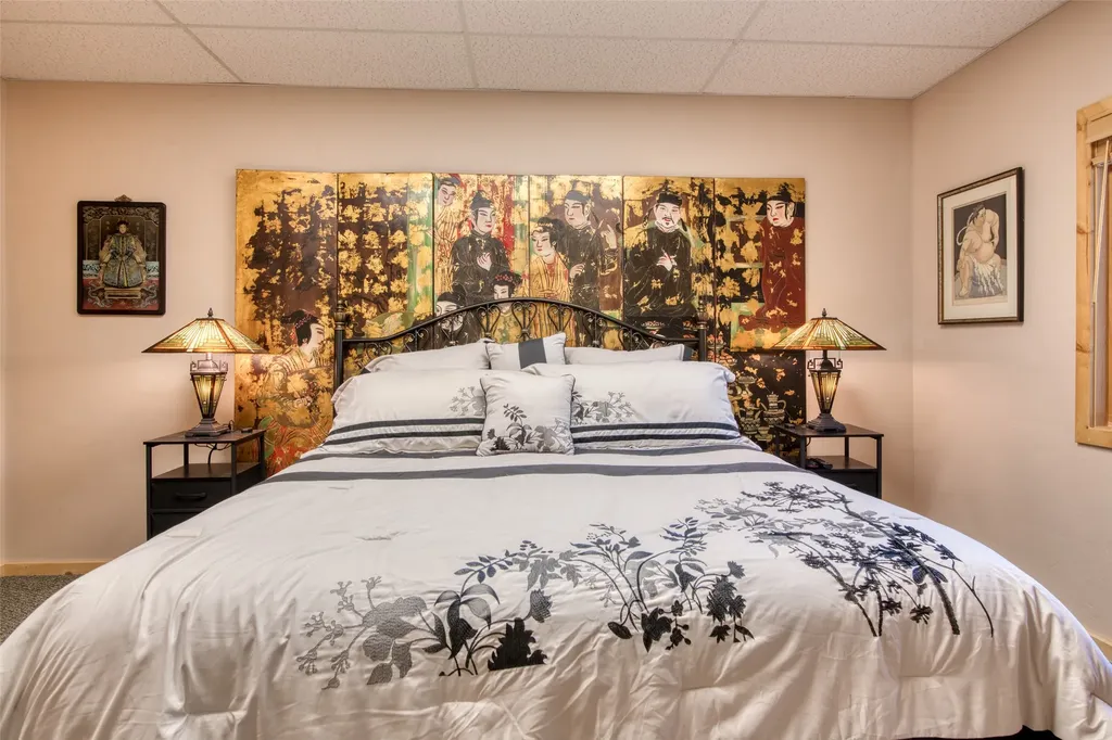 542 Raven Wood Darby MT 59829