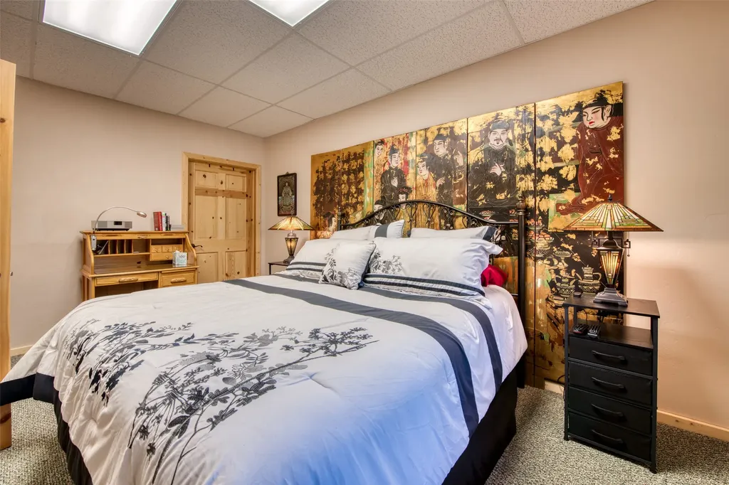 542 Raven Wood Darby MT 59829