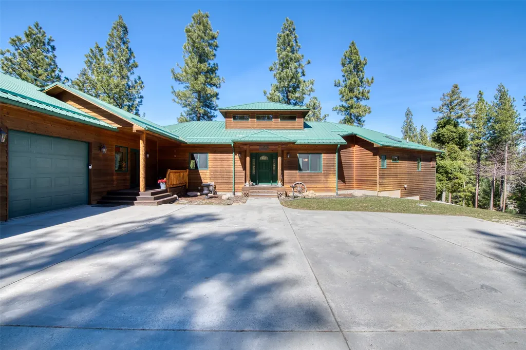 542 Raven Wood Darby MT 59829