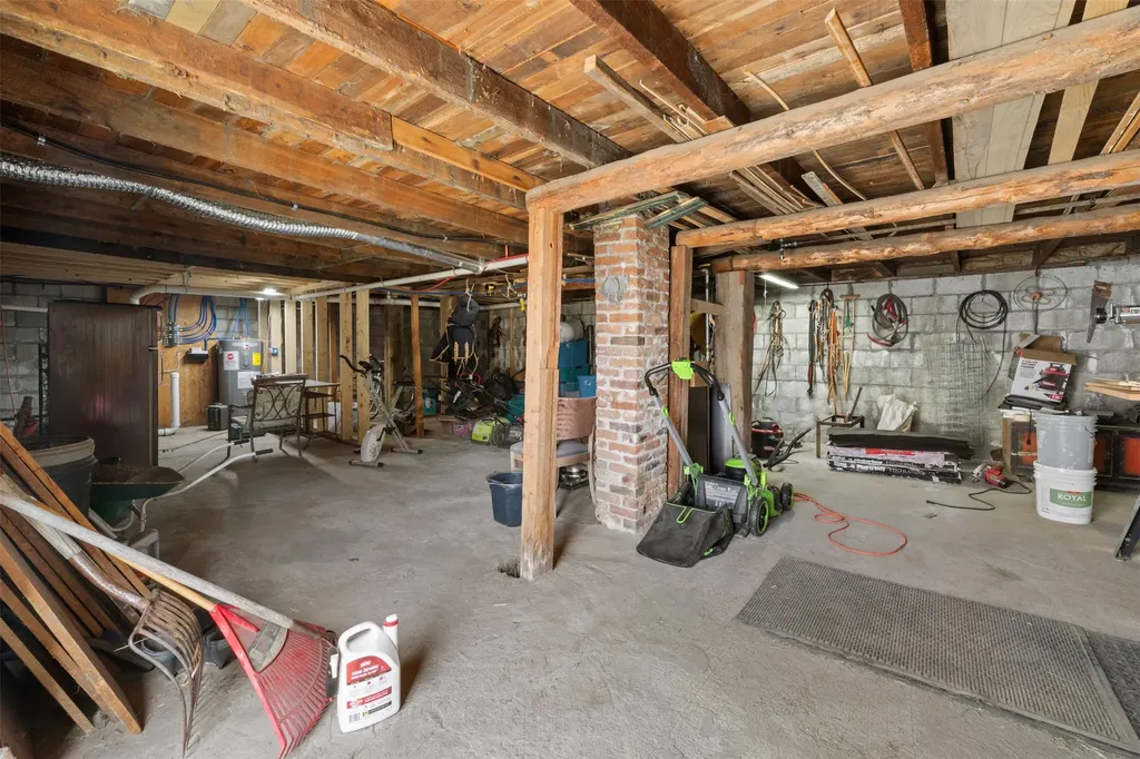 34 E Summit Street Butte MT 59701