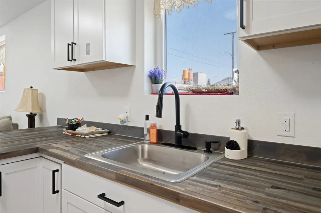 102 E 2nd Street Butte MT 59701