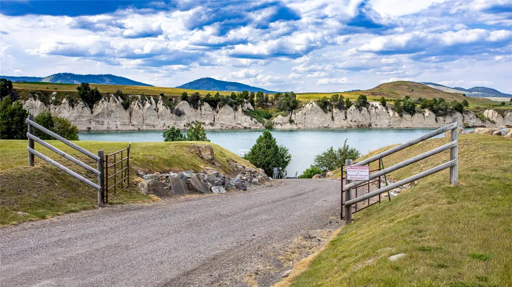 39760 Highland Drive Polson MT 59860