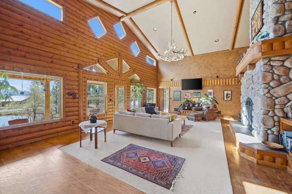 110 Mosey Lane Hamilton MT 59840