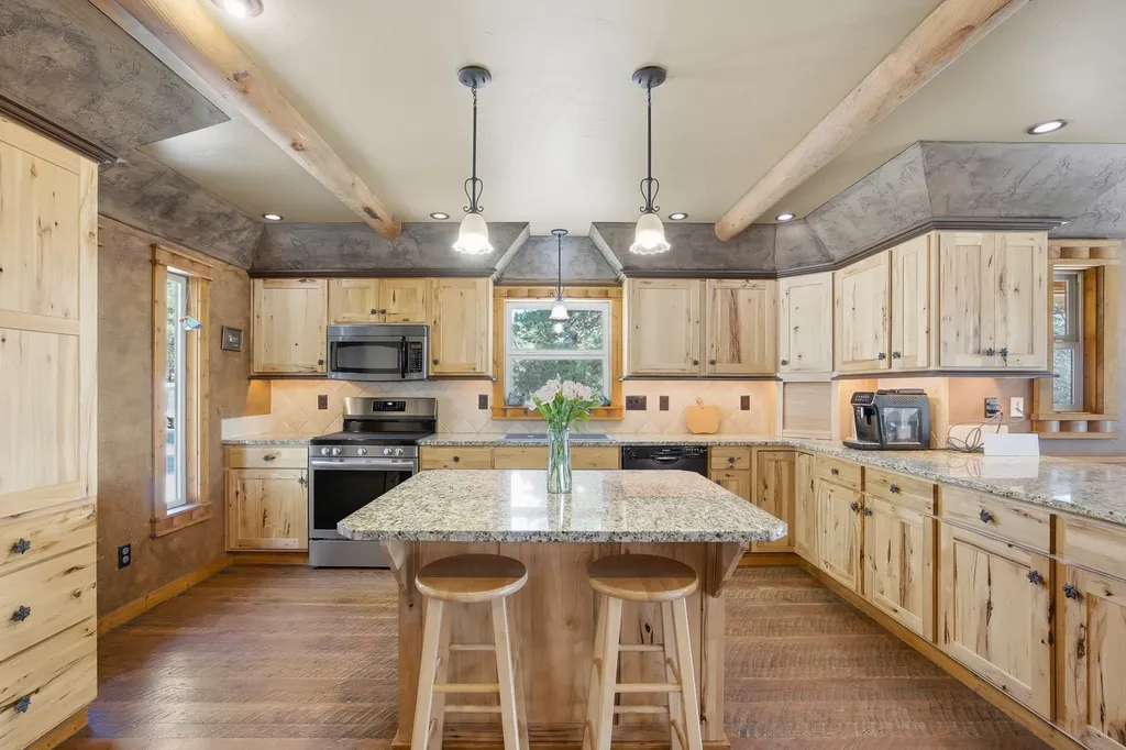 110 Mosey Lane Hamilton MT 59840