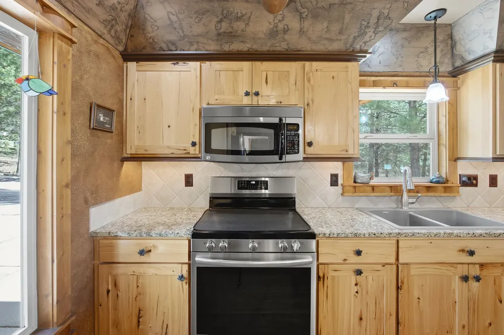 110 Mosey Lane Hamilton MT 59840