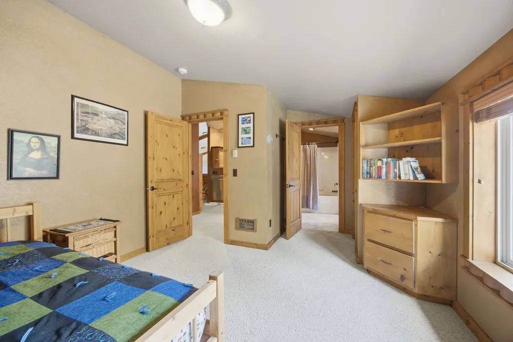 110 Mosey Lane Hamilton MT 59840