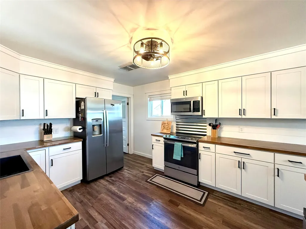 711 Mill Street Deer Lodge MT 59722