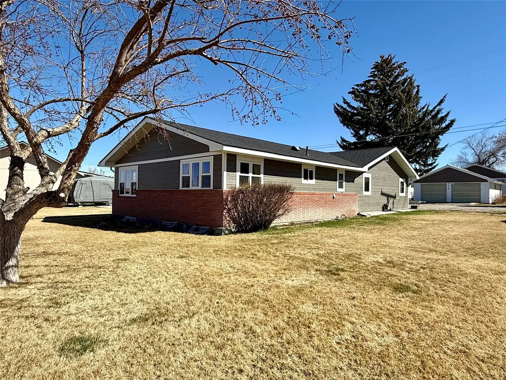 711 Mill Street Deer Lodge MT 59722