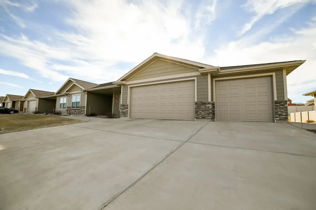 108 41st Avenue NE Great Falls MT 59404