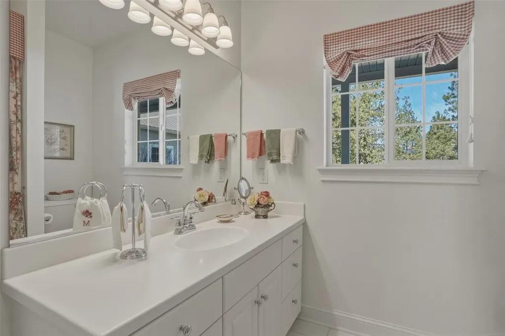 571 Cielo Vista Hamilton MT 59840