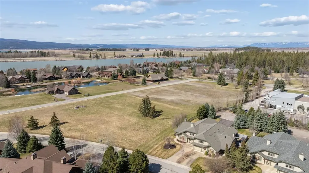 Nhn Holt Drive Bigfork MT 59911
