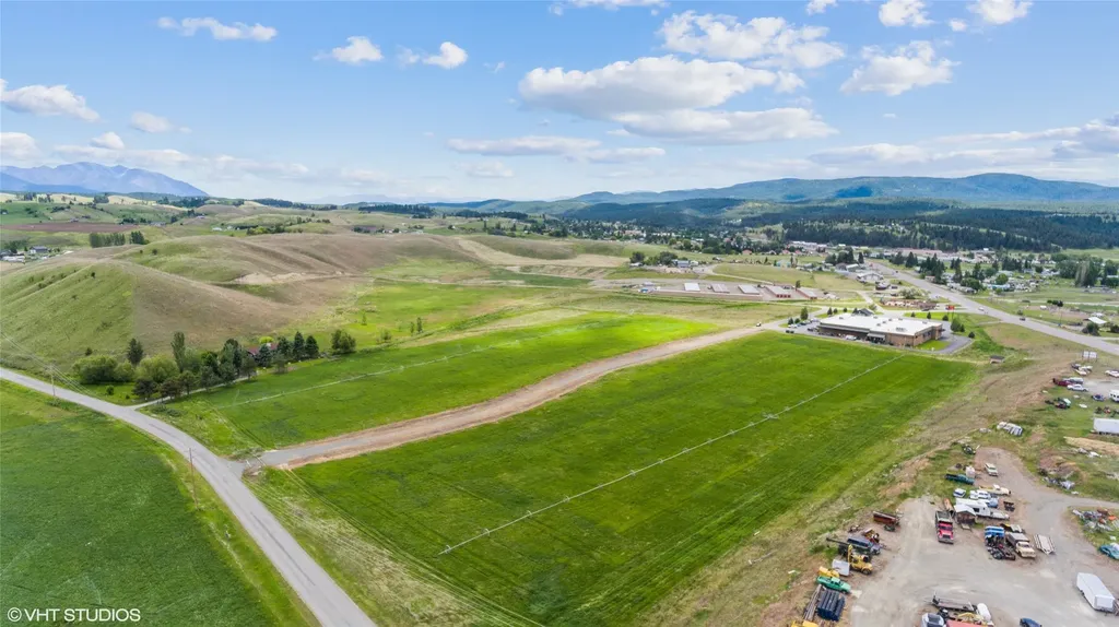 1 And 2a Comstock Lane Eureka MT 59917