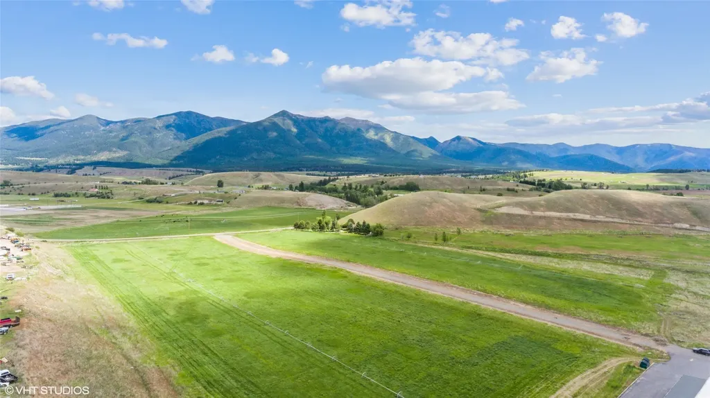 1 And 2a Comstock Lane Eureka MT 59917