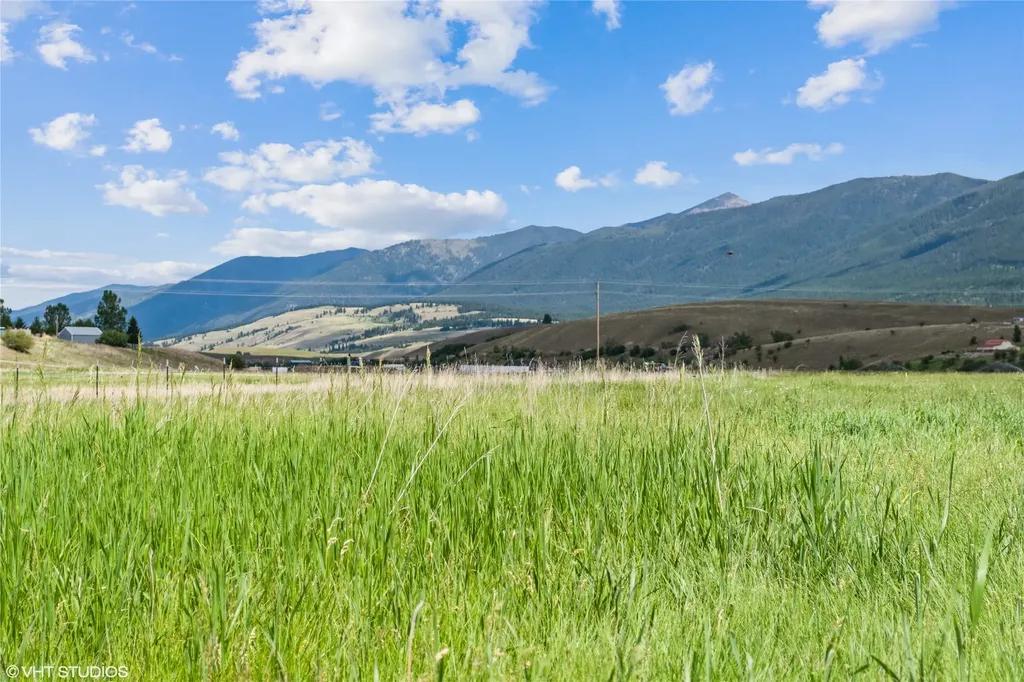 1 And 2a Comstock Lane Eureka MT 59917