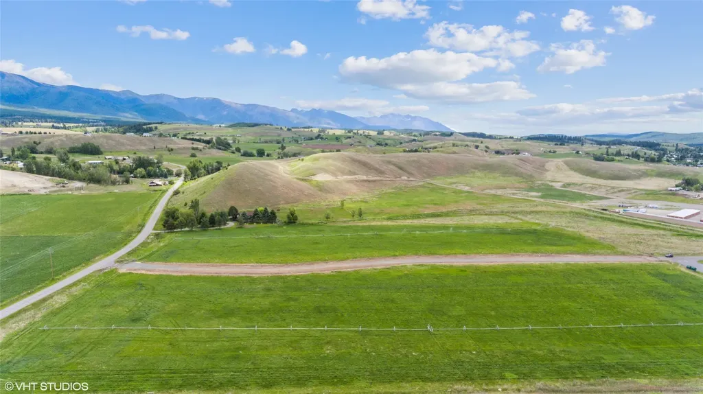 1 And 2a Comstock Lane Eureka MT 59917