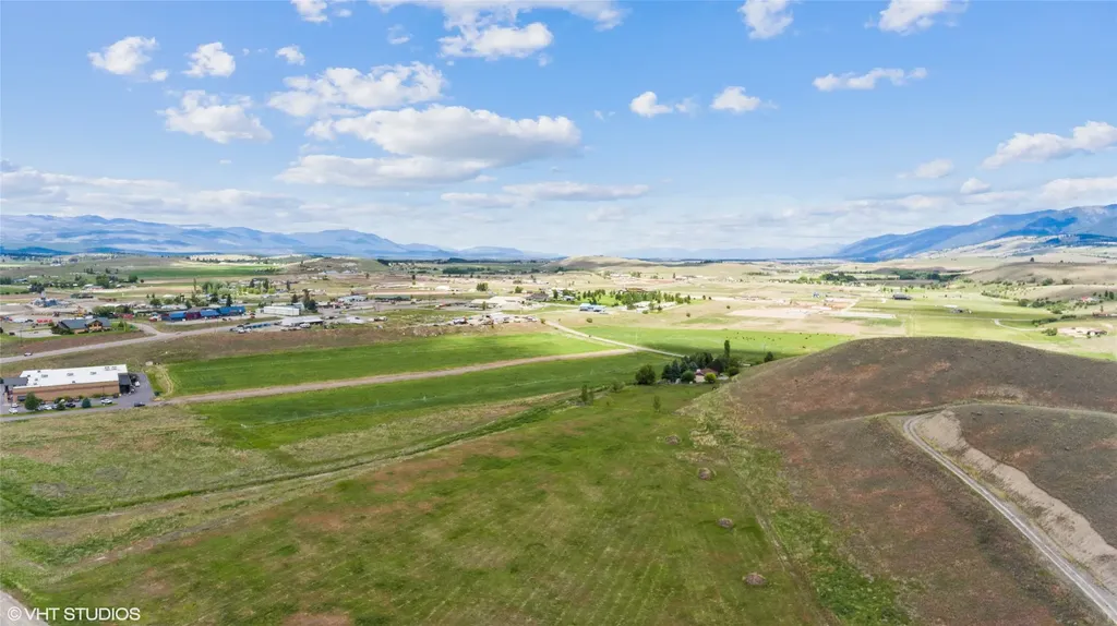 1 And 2a Comstock Lane Eureka MT 59917
