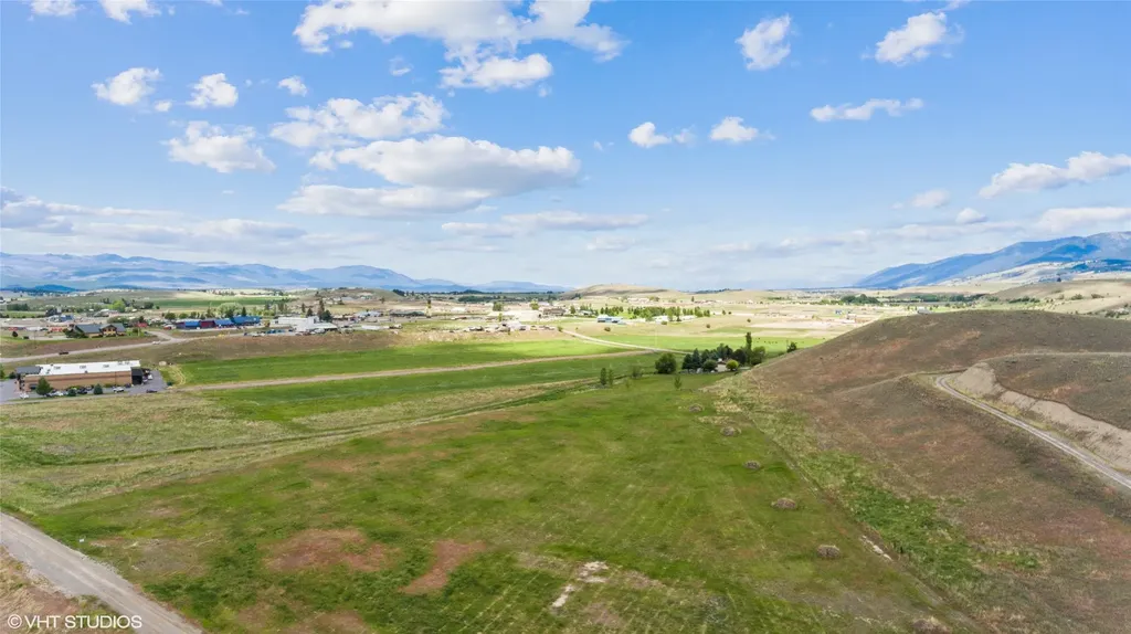 1 And 2a Comstock Lane Eureka MT 59917