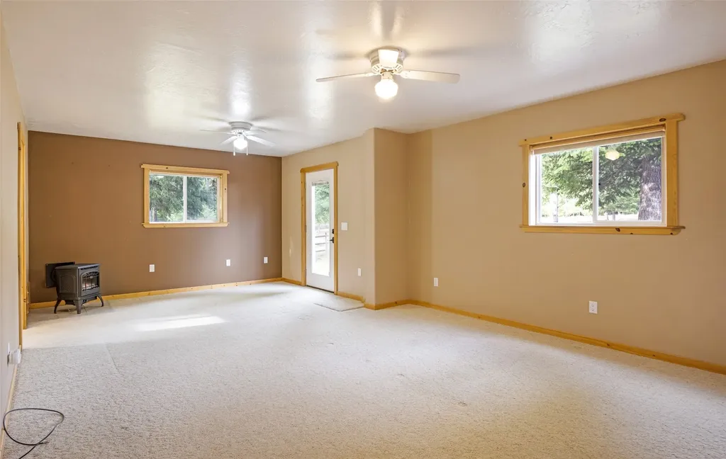 799 Outback Trail Alberton MT 59820
