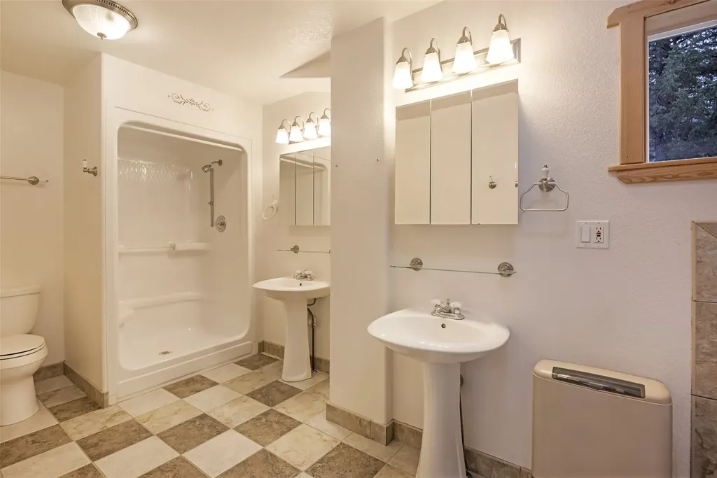 799 Outback Trail Alberton MT 59820