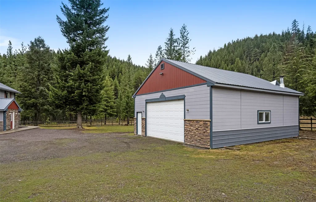 799 Outback Trail Alberton MT 59820