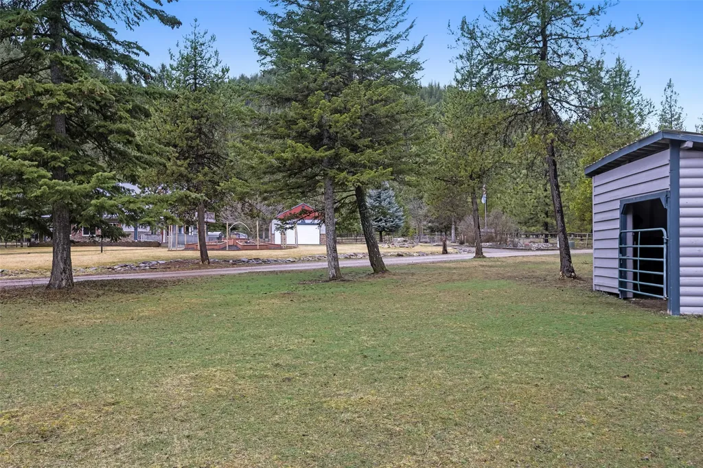 799 Outback Trail Alberton MT 59820