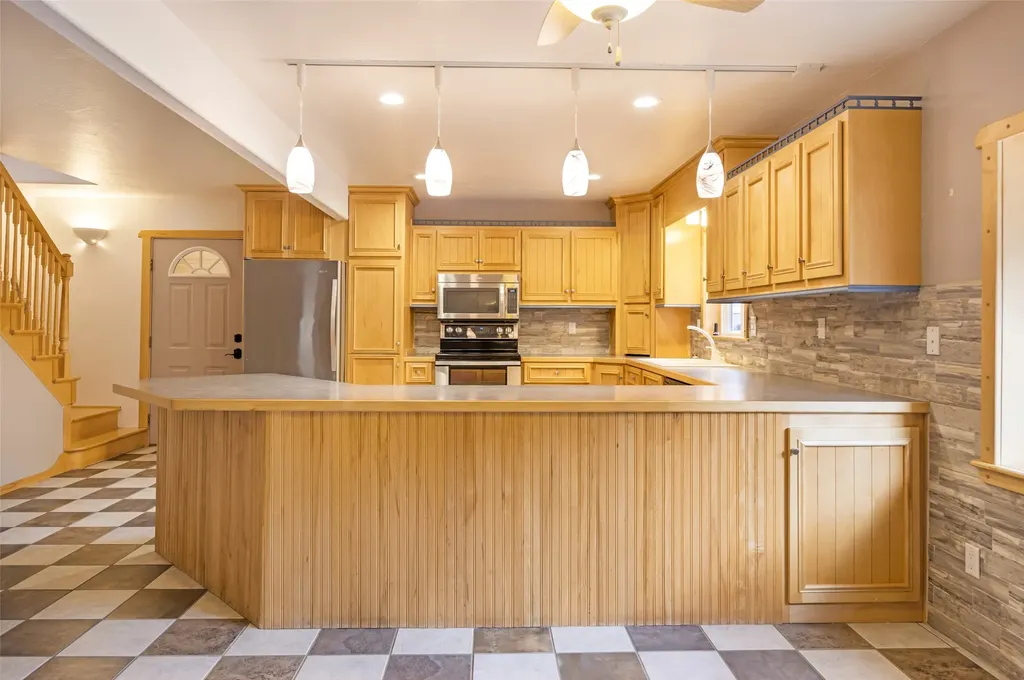 799 Outback Trail Alberton MT 59820