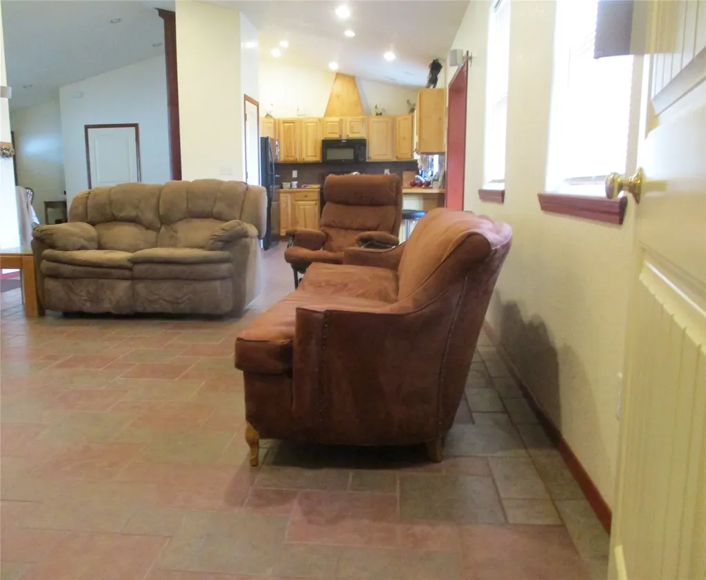 161 Little Airedale Lane Stevensville MT 59870