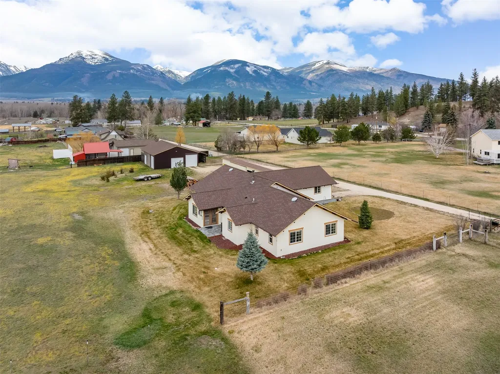 161 Little Airedale Lane Stevensville MT 59870