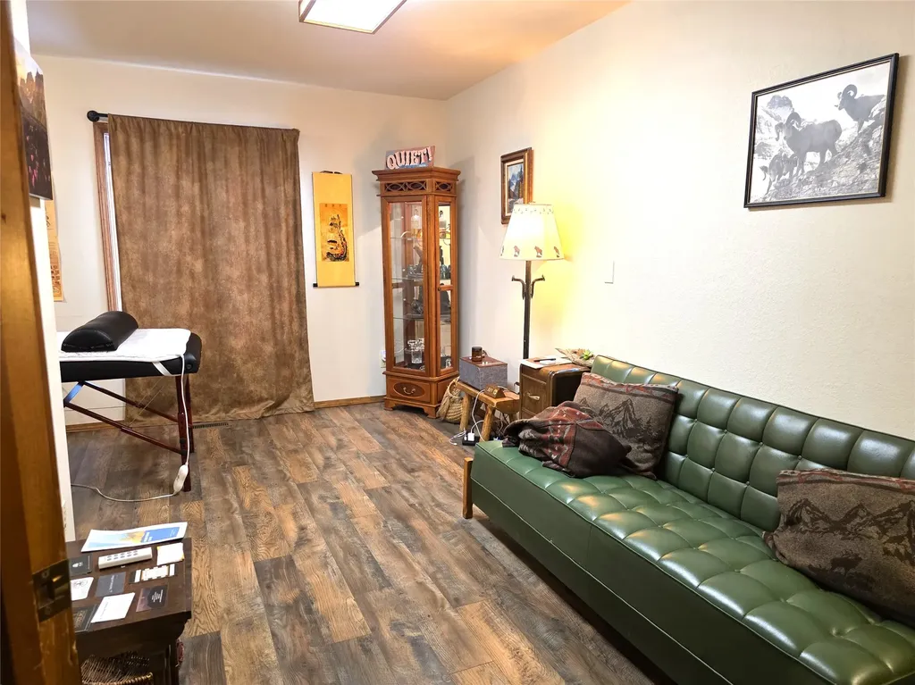 6 9th Street E Columbia Falls MT 59912