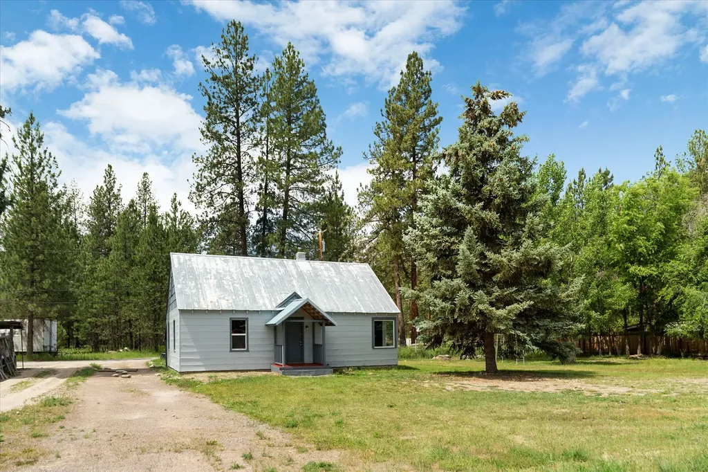 78 Airstrip Road Libby MT 59923