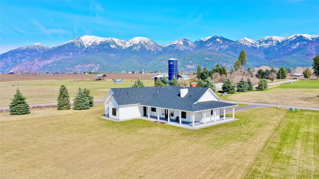 1052 Foxtail Drive Kalispell MT 59901