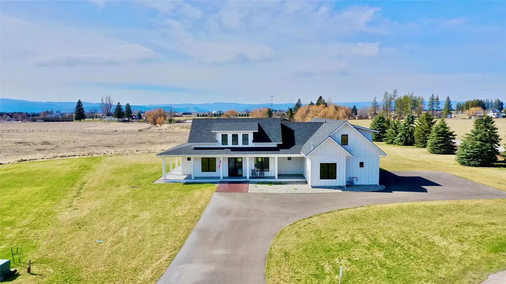 1052 Foxtail Drive Kalispell MT 59901