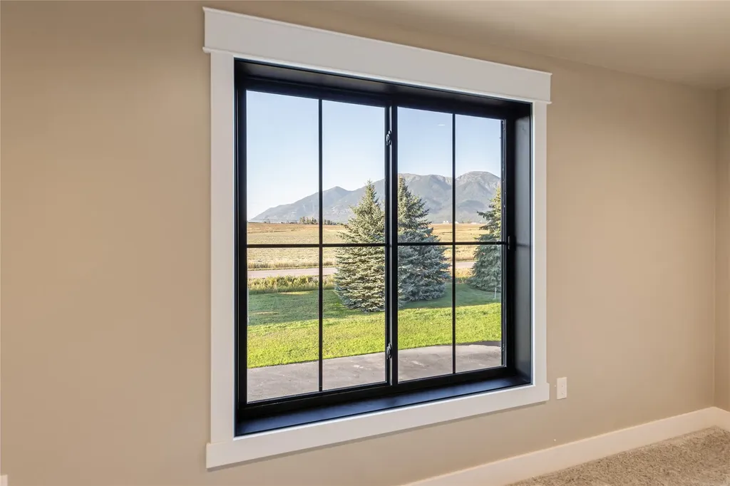 1052 Foxtail Drive Kalispell MT 59901