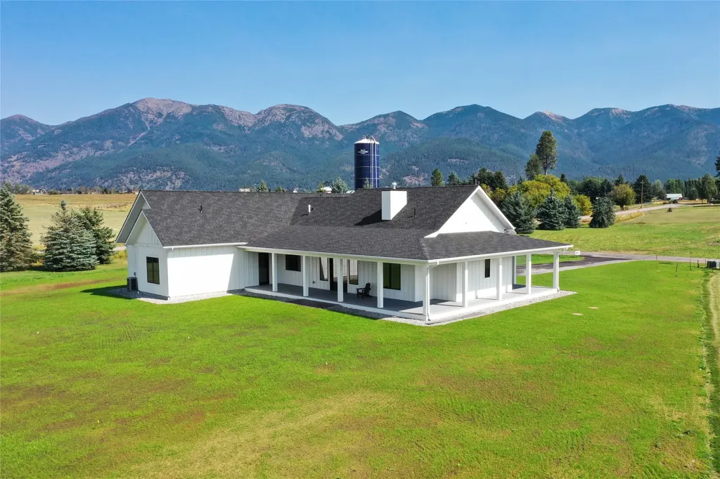 1052 Foxtail Drive Kalispell MT 59901
