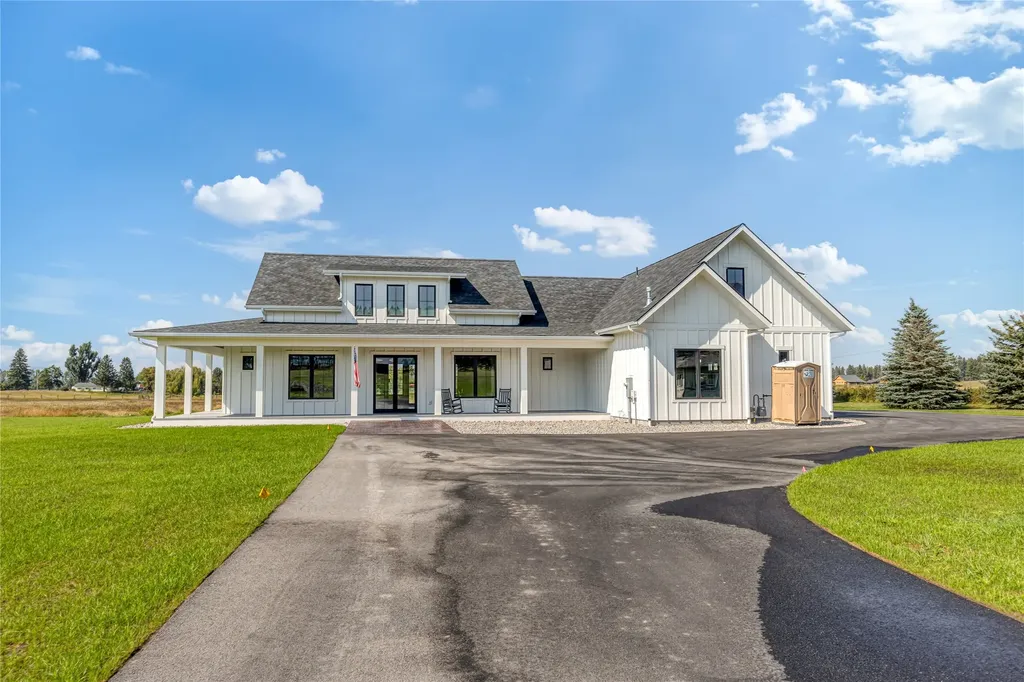 1052 Foxtail Drive Kalispell MT 59901