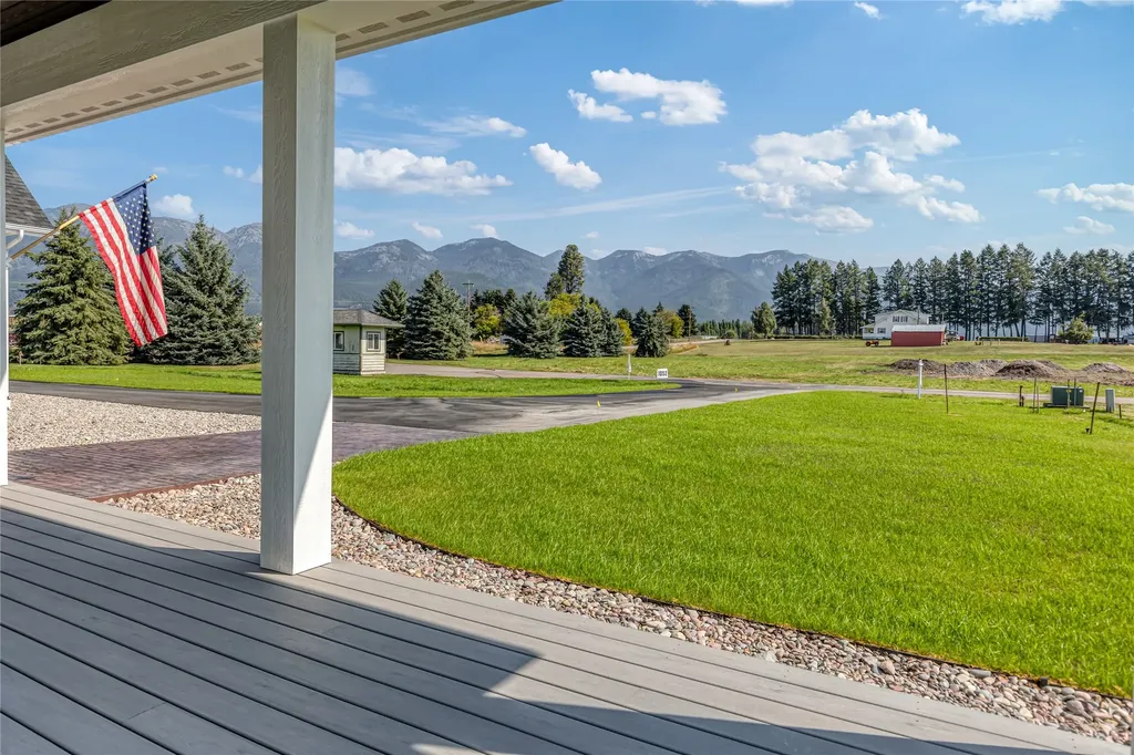 1052 Foxtail Drive Kalispell MT 59901