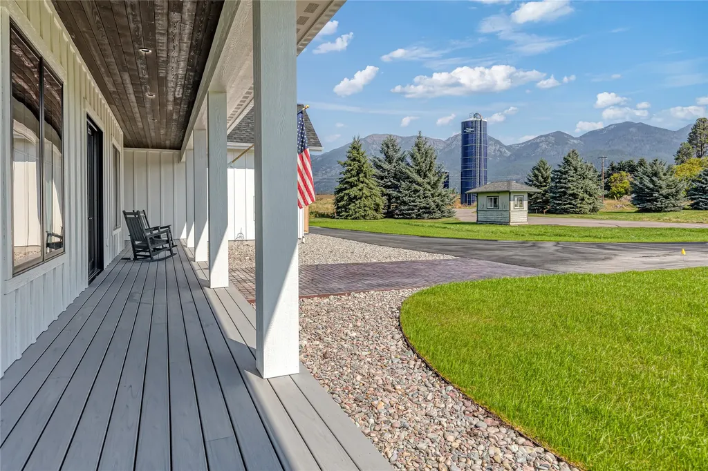 1052 Foxtail Drive Kalispell MT 59901