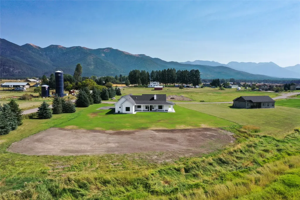 1052 Foxtail Drive Kalispell MT 59901
